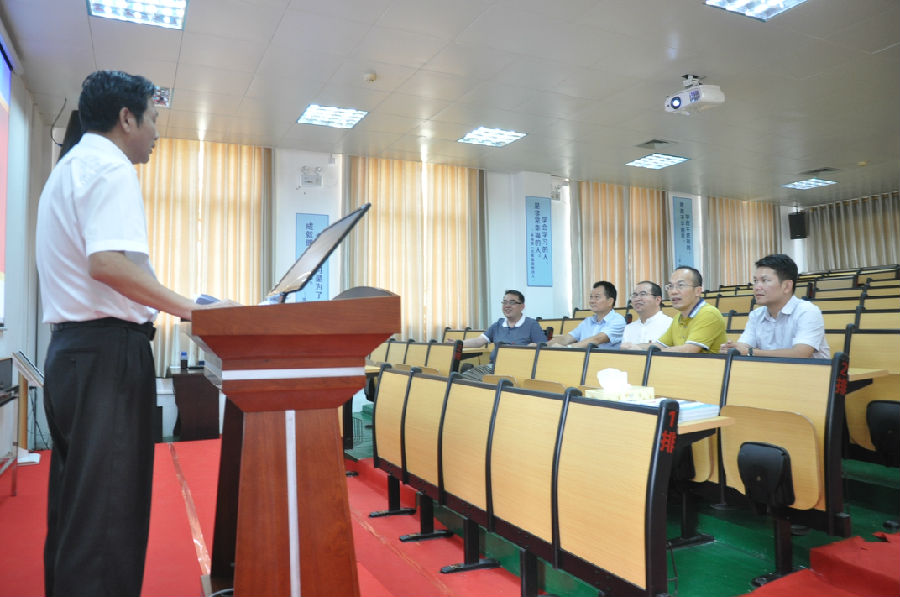 玉林市委常委、組織部長覃天衛(wèi)到廣西銀億調(diào)研